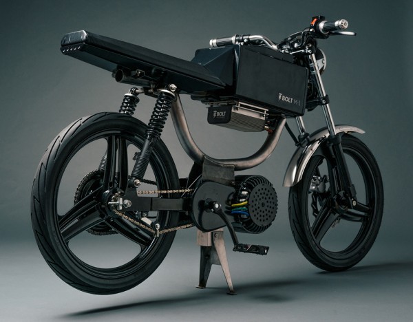 Bolt-Motorbikes-M1-Electric-Motorcycle-Moped_hintland 2